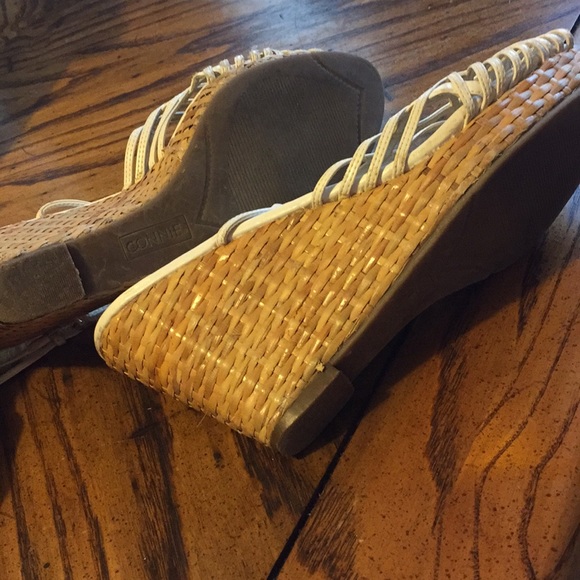 Connie Natalie White wedge sandal - Picture 4 of 5